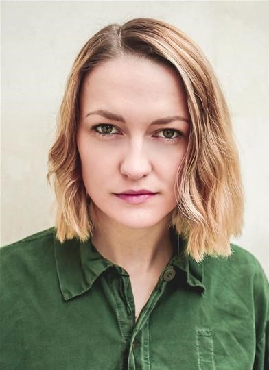 Lizzie Mountier - Jade